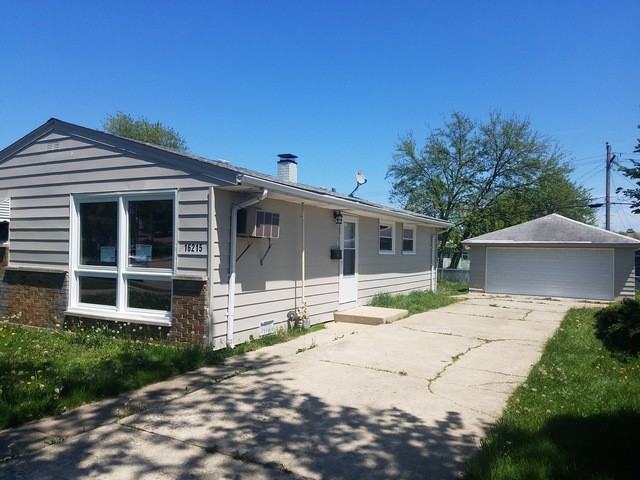 16215 S Wood St - Photo 2 of 13