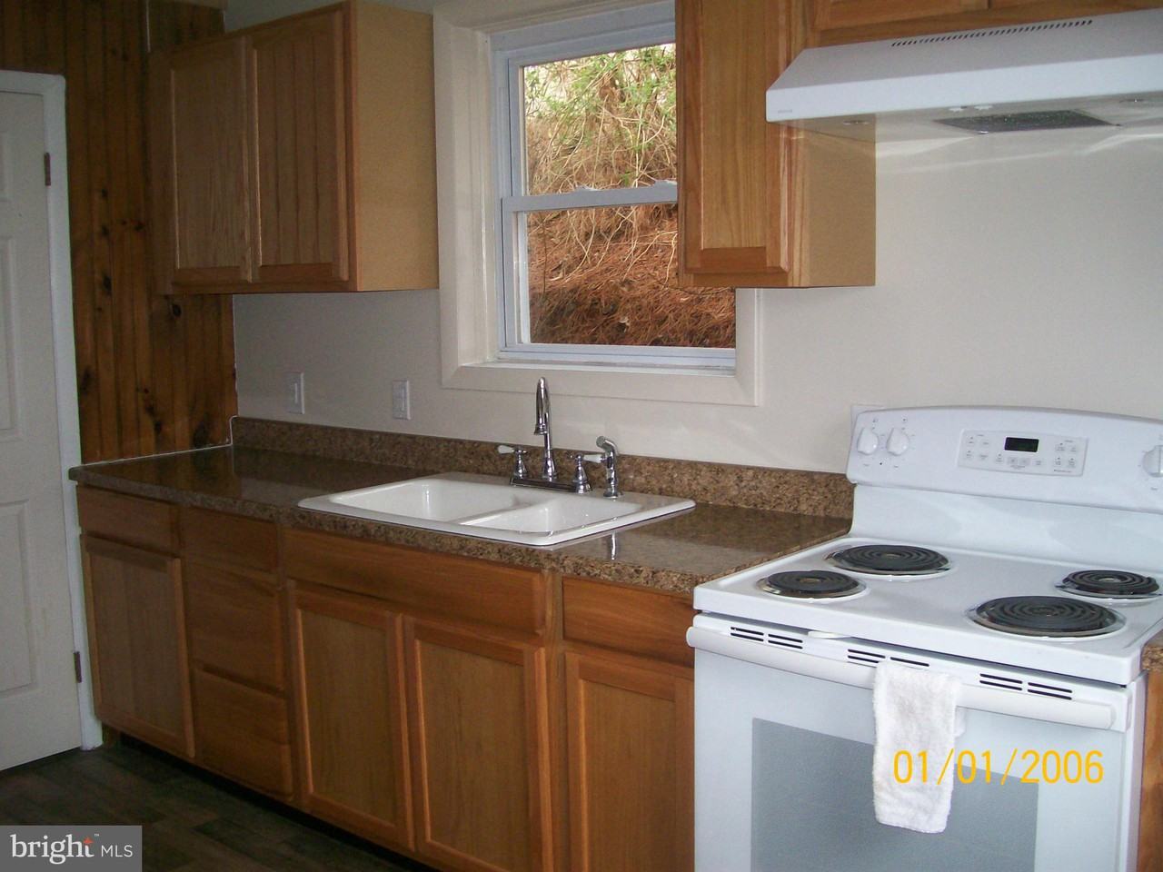 397 Wilkes St - Photo 3 of 22