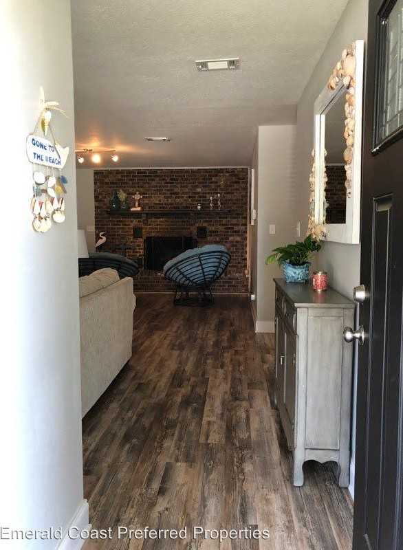 315 Juniper St - Photo 3 of 19