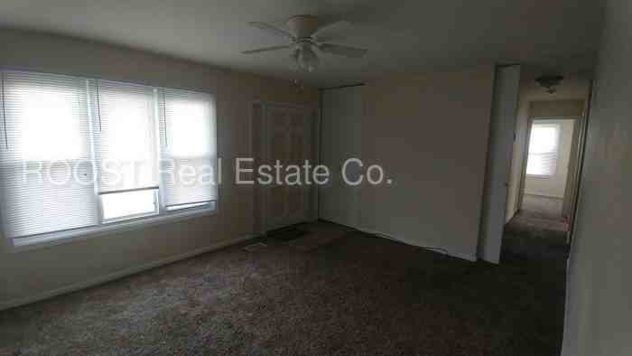 107 Corlington Dr - Photo 3 of 10