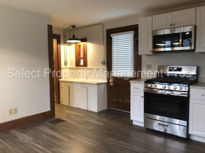 10365 N 300 W - Photo 2 of 18