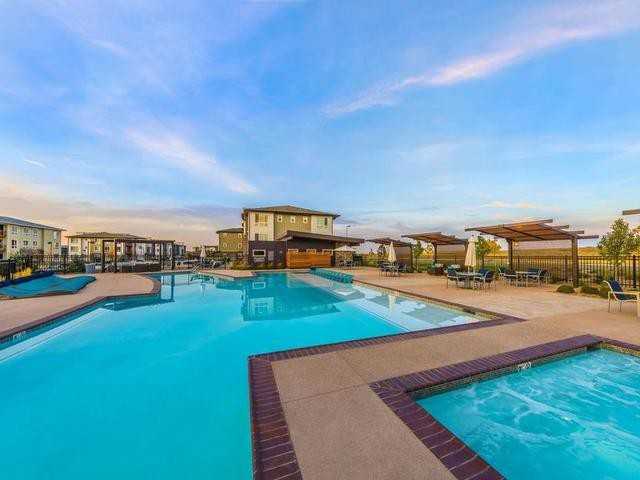 16505 Green Valley Ranch Blvd - Photo 4 of 50