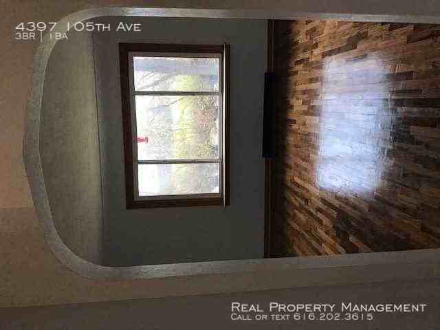 4397 105th Ave - Photo 3 of 9