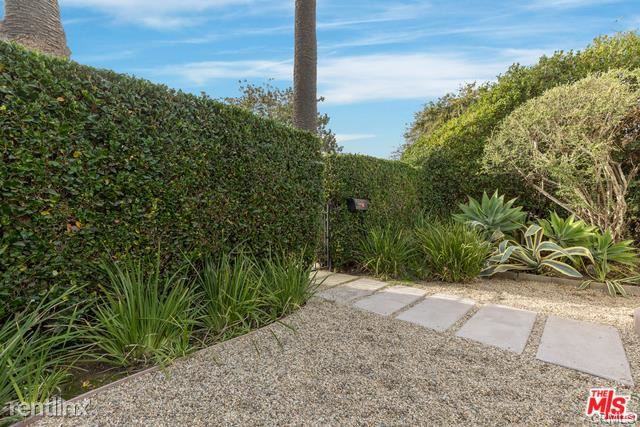 2310 Glencoe Ave - Photo 2 of 18