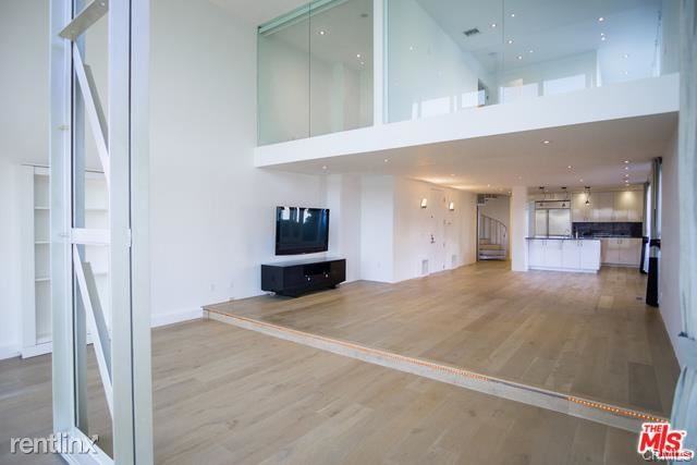 5515 Pacific Ave #2 - Photo 2 of 19