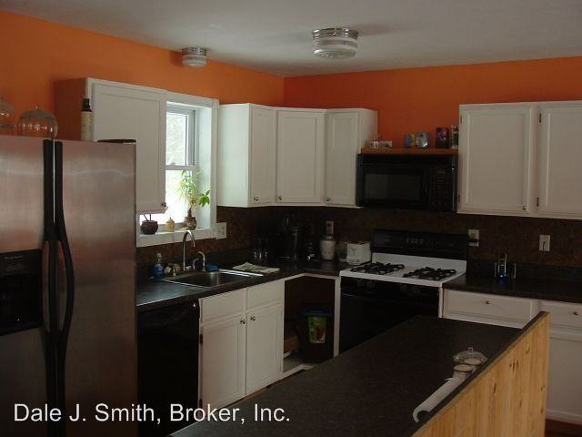 1988 Suisse Ln - Photo 3 of 6