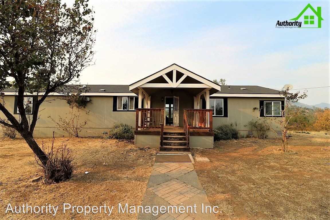 13327 Hidden Oaks Trail - Photo 3 of 21