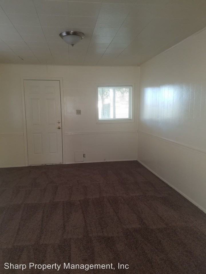 1111 7th Ave - Photo 2 of 10