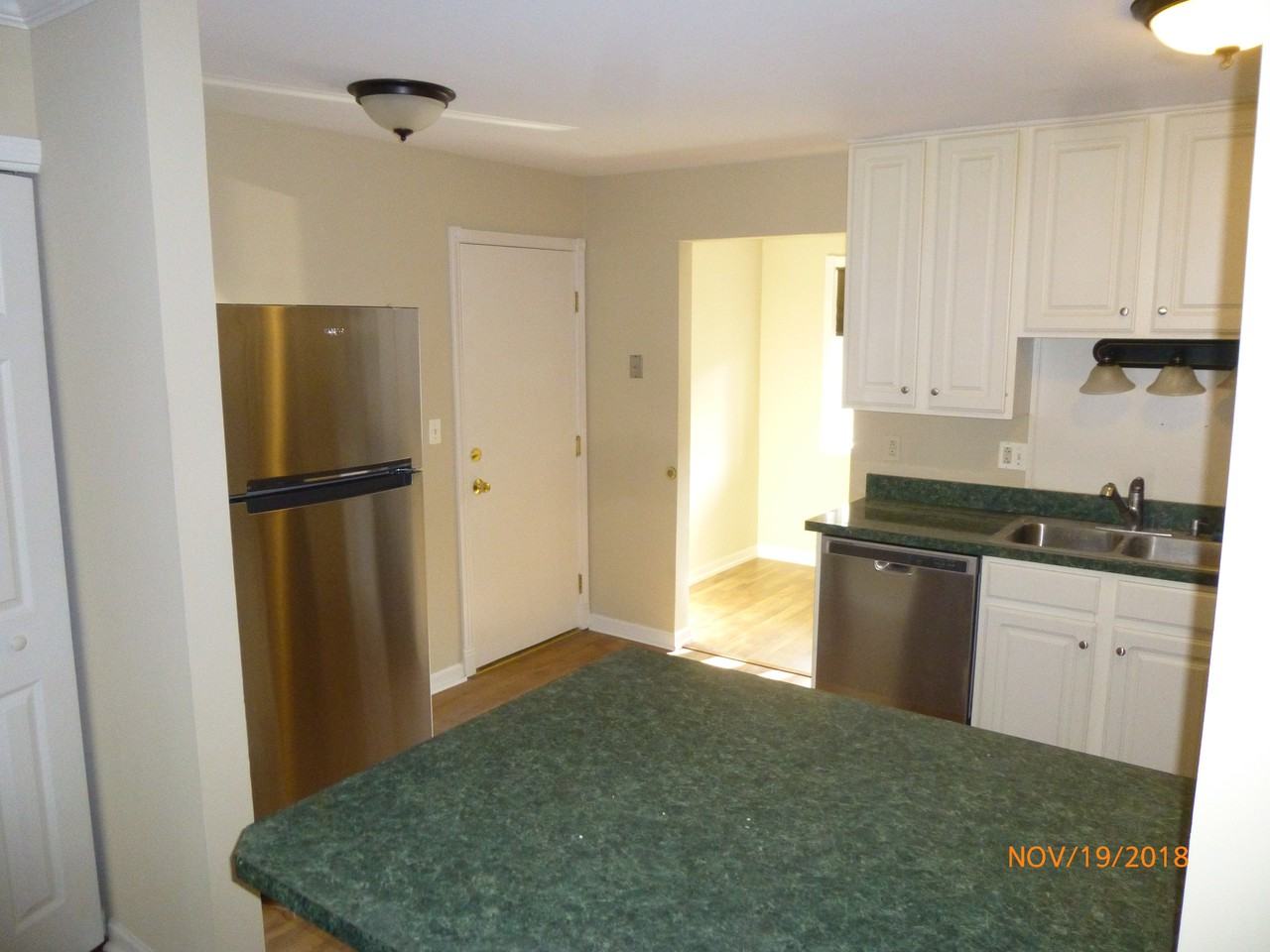 1962 Tall Oaks Dr #1B - Photo 3 of 6