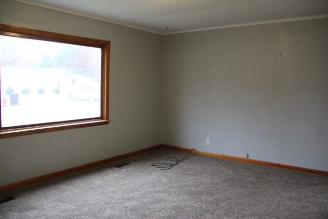 1154 Midway Ct - Photo 3 of 13