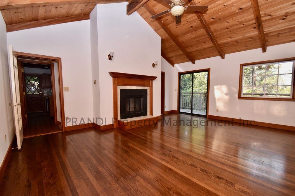 134 Juarez Ave - Photo 2 of 13