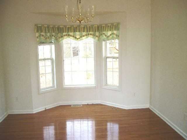 110 Old Bridge Ln - Photo 2 of 9