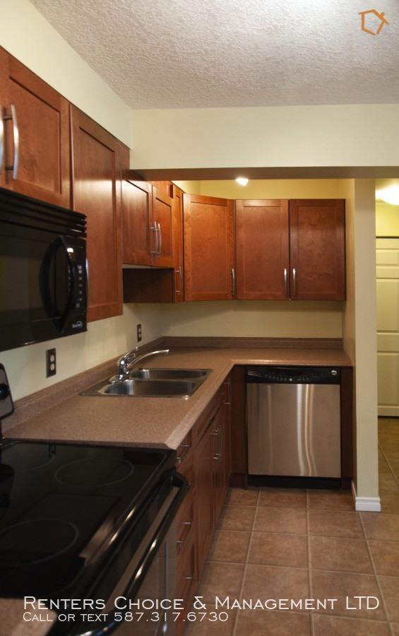 620 11 St S - Photo 3 of 15