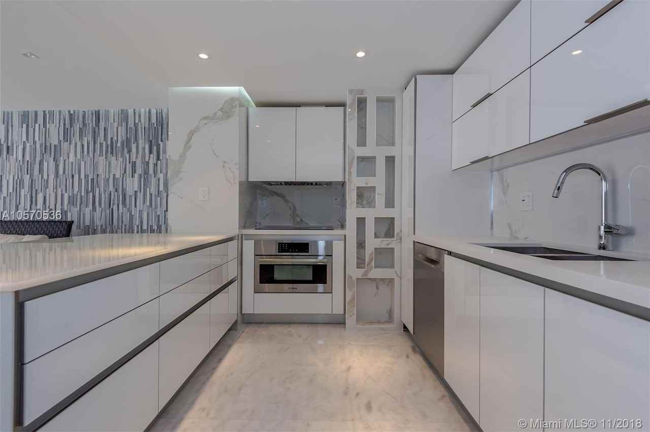 6423 Collins Avenue #304 - Photo 3 of 17