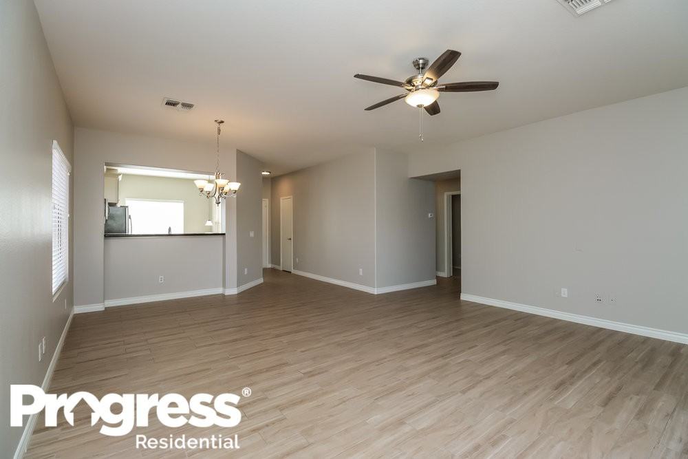 8146 E Onza Ave - Photo 2 of 15