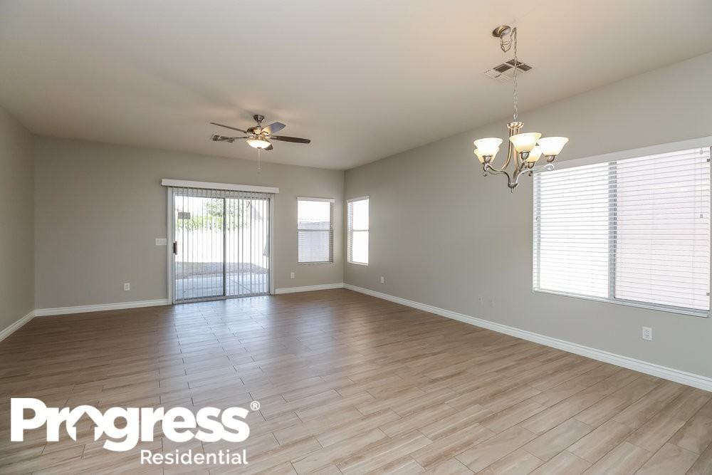 8146 E Onza Ave - Photo 3 of 15