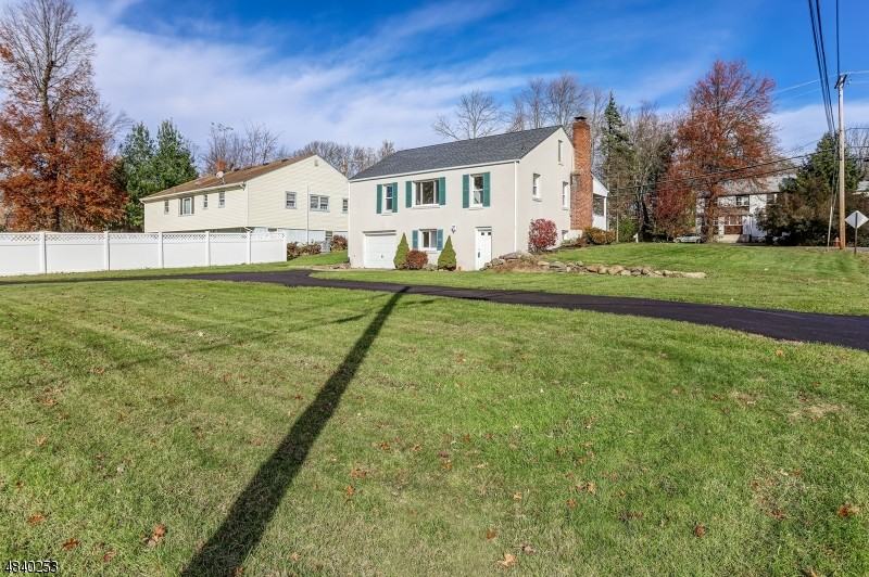 103 Parsippany Rd - Photo 3 of 14