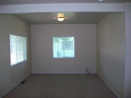 212 W Whitman Dr - Photo 3 of 11