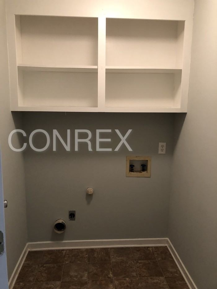 1902 Christine Dr - Photo 2 of 10