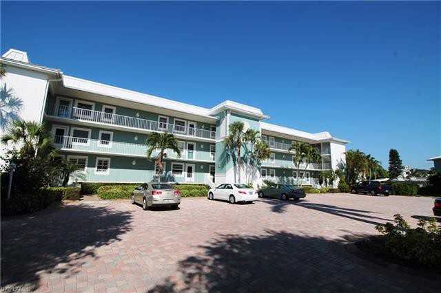 1120 Little Neck Ct E48 - Photo 2 of 22