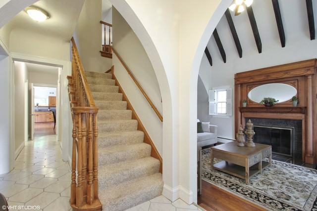 5838 N Kenneth Ave - Photo 2 of 35