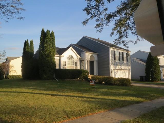 901 Baltusrol Dr - Photo 2 of 19