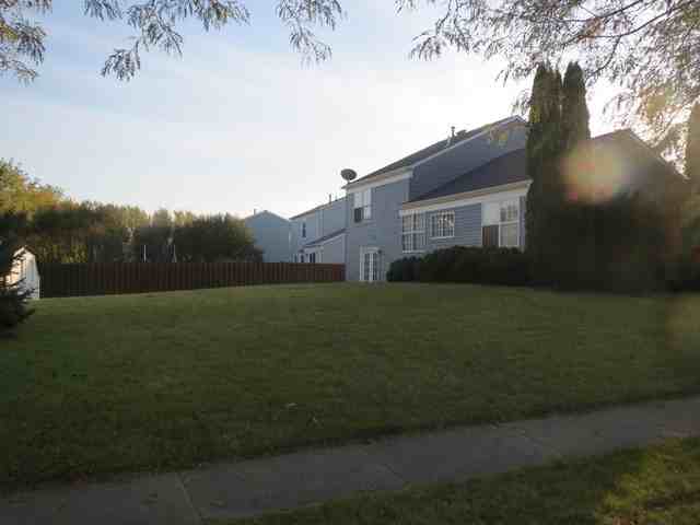 901 Baltusrol Dr - Photo 3 of 19