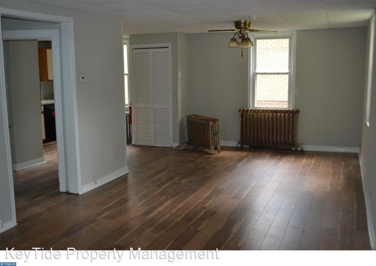 438 Engard Ave - Photo 3 of 15