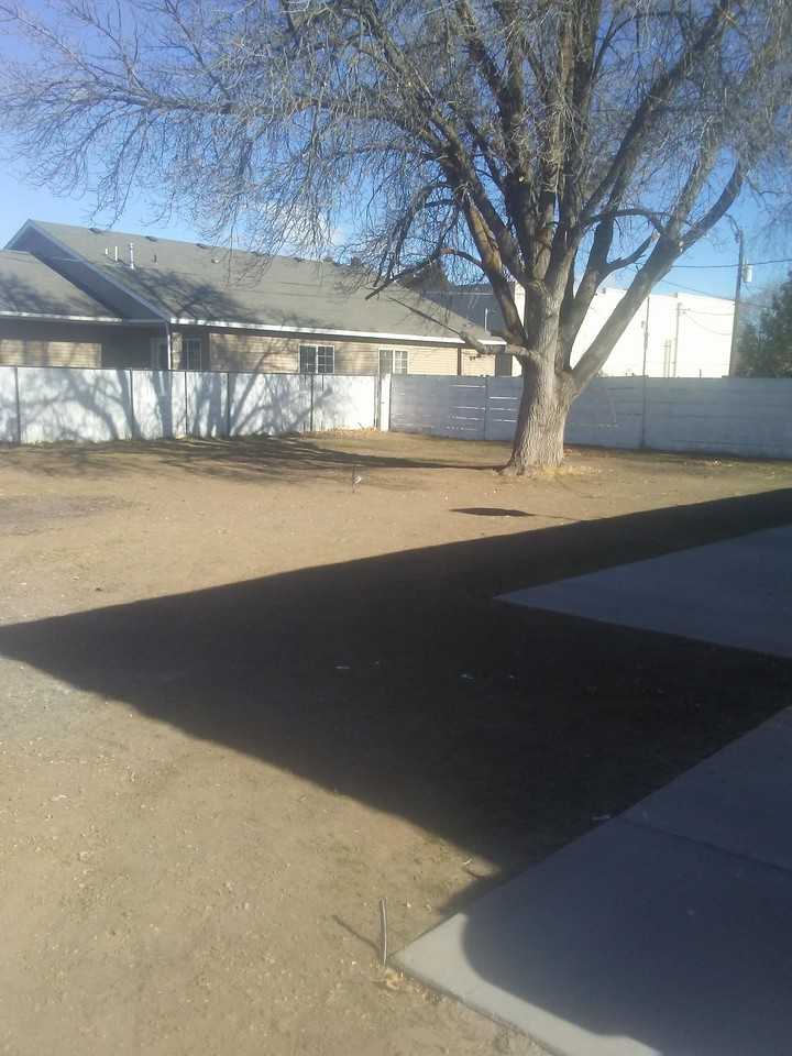 214 Rice Ave - Photo 2 of 17