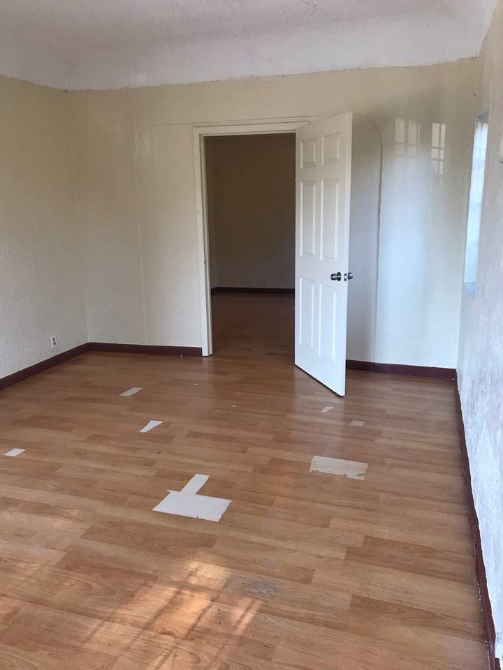 1163 E 48th St - Photo 3 of 13