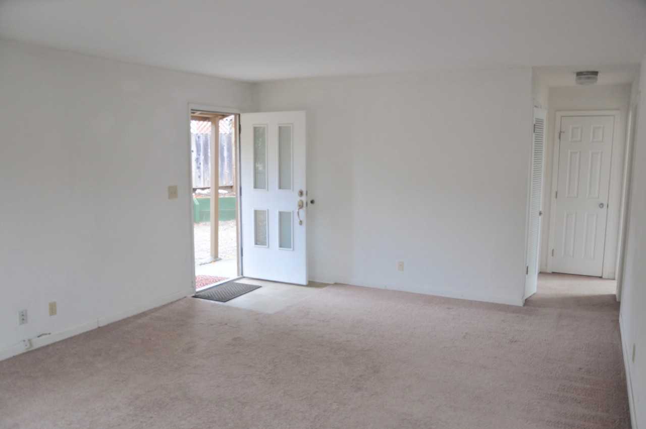 19 Tramell Way #A - Photo 2 of 17