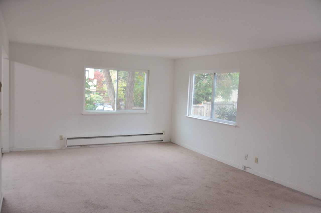 19 Tramell Way #A - Photo 3 of 17