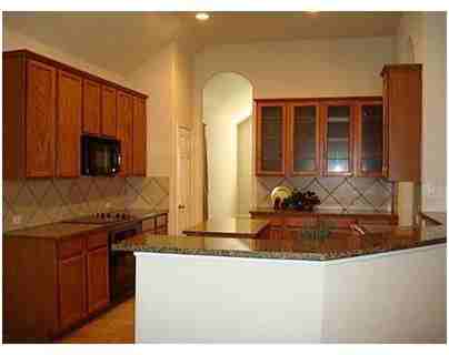 1220 Potter Ave - Photo 3 of 22