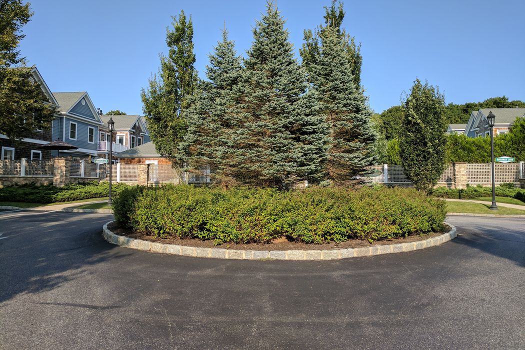 45 Savannah Ln S - Photo 2 of 14