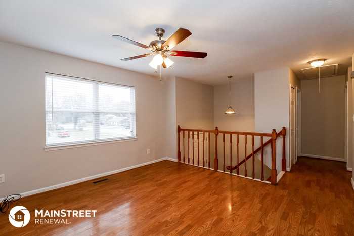 9305 Pirouette Ave - Photo 3 of 15