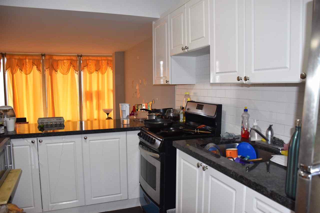 1 Fountainhead Rd - Photo 3 of 6