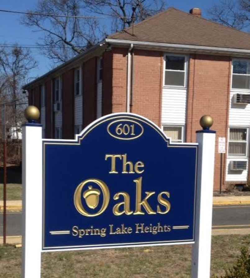 The Oaks - Photo 2 of 3