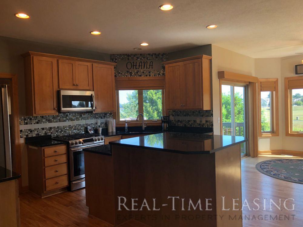 10628 Vera Cruz Drive North - Photo 2 of 15