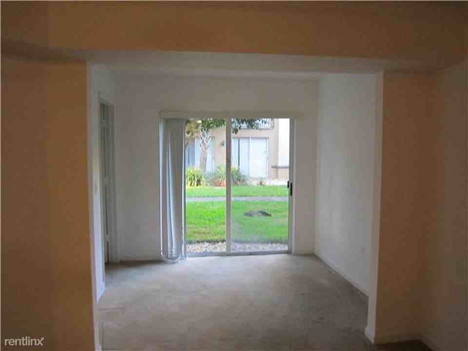 3450 Lakeside Dr #330 - Photo 3 of 19