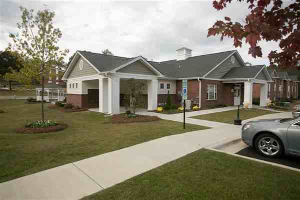 New Colony Place Apartments 2095 Hyde Pl, Fayetteville, NC 28306 Zumper