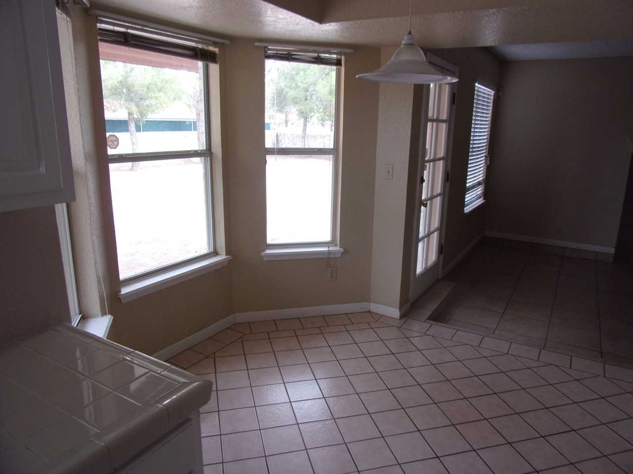 11517 Bingham Ct - Photo 2 of 13