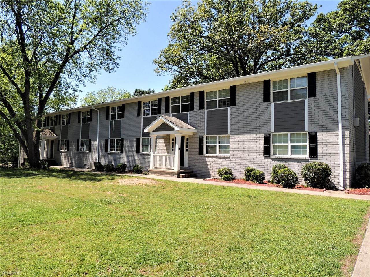 Twelve Oaks Apartments - Photo 2 of 30