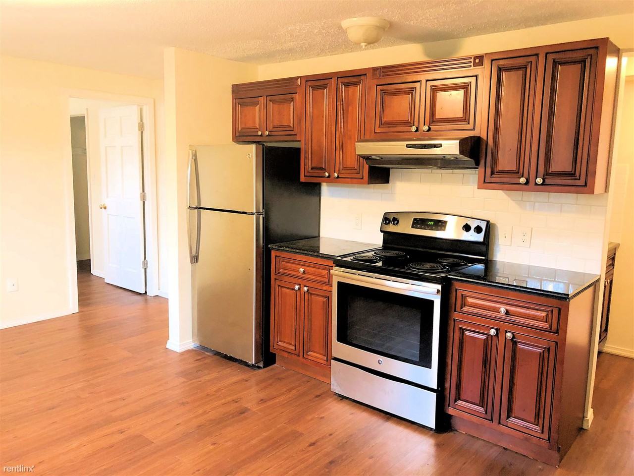 115 John A Dunn Memorial Dr - Photo 2 of 9