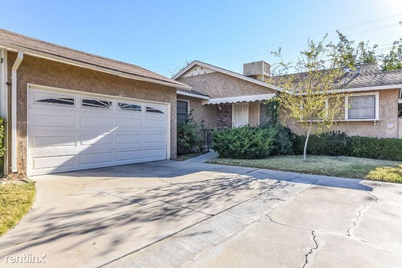 1356 Boyden Ave - Photo 2 of 11