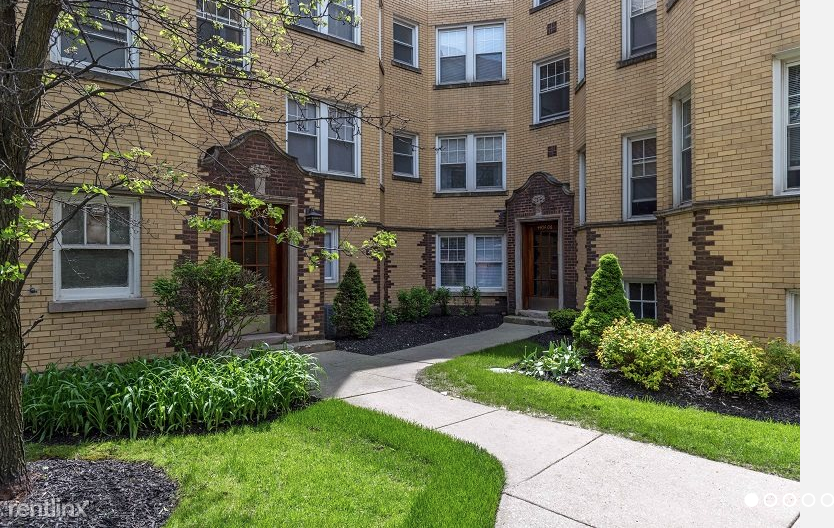 2600 W Montrose Ave - Photo 2 of 10