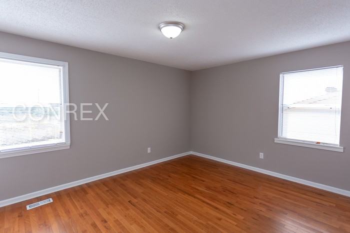 749 Lamplighter Cir - Photo 2 of 12