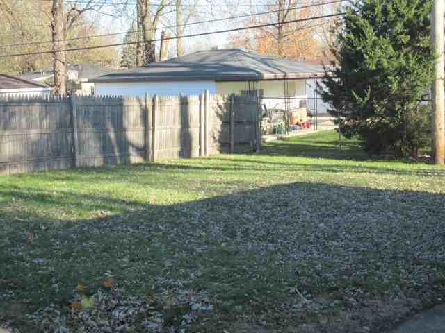 16231 Sussex Ave - Photo 3 of 7