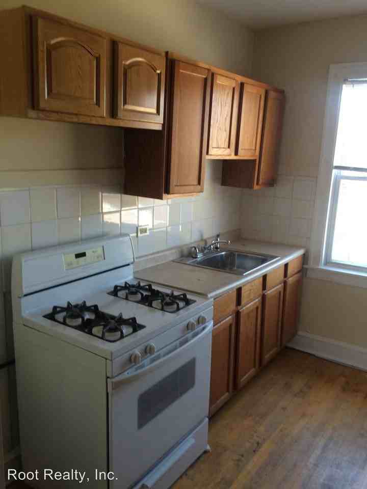 2534-44 N Kilbourn Ave - Photo 3 of 7