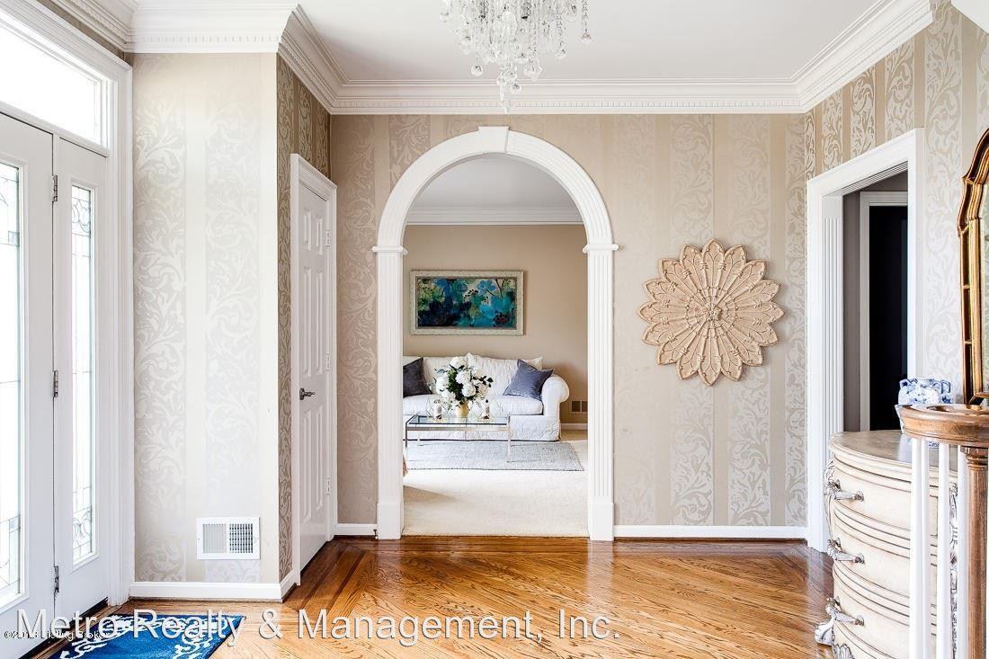 8814 Linn Station Rd - Photo 3 of 50