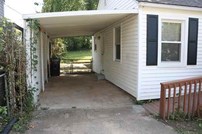 2314 Coker Ave - Photo 3 of 33